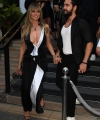 rex_heidi_klum_and_tom_kaulitz_out_and_about_10325834d.JPG